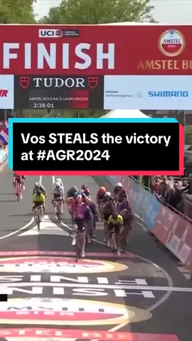 Marianne Vos WINS Amstel Gold Women right on the line! 🏁🤯 The Visma-Lease a Bike rider steals victory from Lorena Wiebes with a 𝒑𝒆𝒓𝒇𝒆𝒄𝒕𝒍𝒚-𝒕𝒊𝒎𝒆𝒅 throw! #AmstelGold #AGR2024 #cycling #roadrace #HomeOfCycling