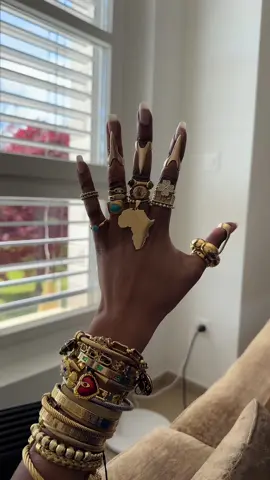 Mama ✨#maximalistjewelry #Africa 