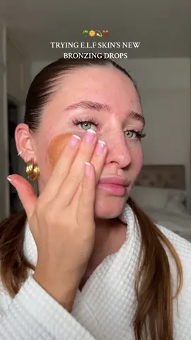 Testing @e.l.f. Cosmetics’s NEW Bronzing Drops!!!! 🤎✨ ad  The affordable sunkissed glow we all need in our lives!!! There are 3 shades, I’m wearing shade Pure Gold & they’re only £12 on elfcosmetics.co.uk!!! #bronzingdrops #elfskin