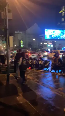 ramai suasana alun alun kota bandung$_ fyppp #_kota tua suasana malam Jabar 