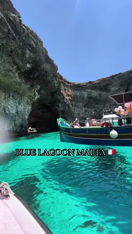 The Blue Lagoon, Malta 🇲🇹☀️ #bluelagoon #malta #bluelagoonmalta #lagoon #malte #maltese #comino #island #sea #mediterranean #Summer #summervibes #beach #lagoonablue #europe #eurotrip #trip #voyage #vacances #holiday 