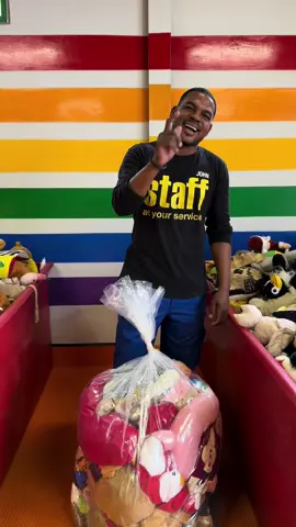 Toy box is running a special on C/D grade soft toys it was R250 now R150 for 10Kg. We cannot wait to see you in store! 31 Van Wyk Road Brentwood Park, Benoni. #southafrica #wholesale #toybox #thrift 