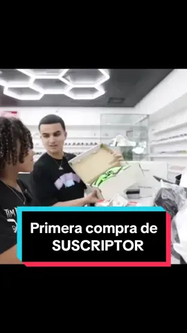 Primera compra del suscriptor en el reto de 10min $1000 #wegotkicks #copped #suscriptores #sneakers #tenis #reseller #closet #shopping #clips #puertorico  @Jorge Andrés @COPPED PR @Elmusull 