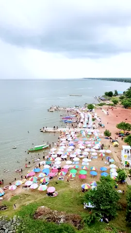 Pantai Takisung Minggu 14 april 2024 #takisung #pantaitakisung #takisungbeach #pelaihari #pelaiharibungas #tanahlaut #fyp 