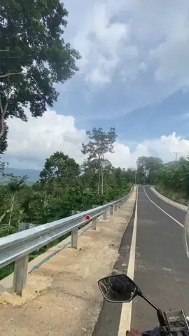 Liburan telah usai mari kembali Ke mode kerja brangkat pagi          Pulang malam✨ #puncaksalapanlampung#viralfypp