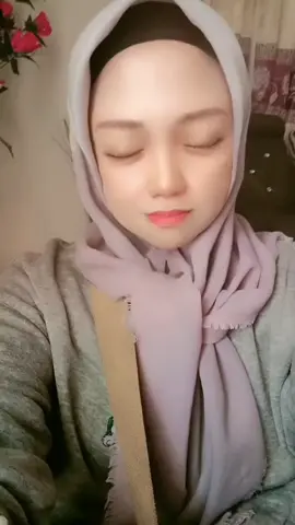 Assalamu'alaikum  abaikan daster busuk nya 🤭