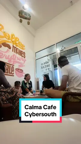 Port best utk lepak dgn family di Cybersouth. Makanan and minuman not bad gais! #tempatmakanbestdengkil #portlepak #tempatmenariksepang #dengkil #selangor #cybersouth #calmacafe 