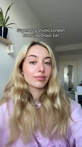Best affordable bronzing drops! #superdrug #superdrugbeauty #studiolondon #bronzingdrops #affordablebronzingdrops #viralmakeup #bronzingdropsdupe #fyp #tiktokmademebuyit 