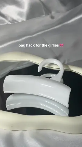 in my decluttering era but this might be my most useful purchase of 2024 because i can finally hang my bags and save space 🧹  — #bag #shoulderbags #handbags #baghanger #ugc #contentcreator #smallcontentcreator #microinfluencer #bags #fyp #fashionhacks #fashionhack #BeautyTok 