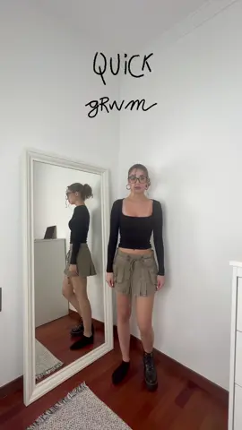 Es que me encanta, parezco un sims😍 #grwm #OOTD 