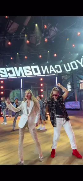 @SYTYCD on FOX @FOXTV SO YOU THINK YOU CAN DANCE bavk on tonight 9/8c love my girl@JoJo Siwa what contestants cab you see behind us? #sytycd 