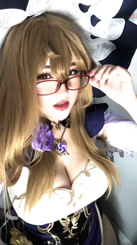 Glasses Lisa :p !! Also i’ll probably be a little less active here and on ig bcs i’ve just started the process of  redecorating my room so I wont be able to cosplay for a little while :p #GenshinImpact #cosplay #genshin #hoyocreators #lisa #lisacosplay #lisamincicosplay #lisaminci 