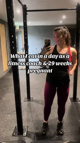 The heartburn tonight after dinner 🤢🔥 if anyone has any good remedies hmu #29weekspregnant 