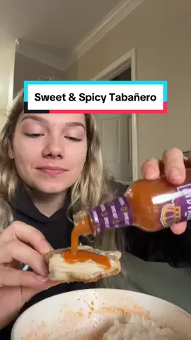Replying to @Shelbanater Sweet & Spicy @Tabañero Hot Sauce #foodreview #hotsauce #tastetest #rating #foodrating #eating #sweetandspicy #chicken 