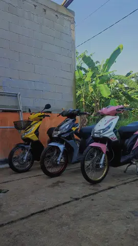Honda icon 110 enthusiast. #hondaicon110enthusiast  #xyzbca #trend #fypシ #tsid #oemlookstyle #matic17indonesia 