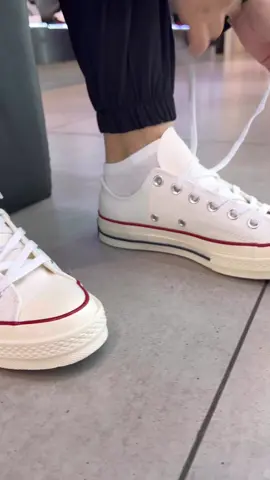 OLD SCHOOL‼️ ORIGINAL CONVERSE IS NOW AVAILABLE AT OUR STORE‼️ MEN & WOMEN . . . . #fourx #foryoupage #foryou #fyp #fy 