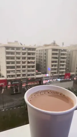 Bed Weather like this in Dubai 🤍🌧️ #rainingindubai🇦🇪🌧 #chaikarakcup #grabyourchai #dubai_dxb_uae #dxb_official #dxblife @Najm AlFalak Tourism 
