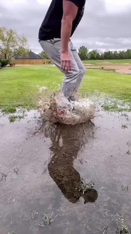 We tested 10 different waterproof shoes the come up with the ultimate shoes recommendation. Full video is up on the long video platform. #constructiontok 