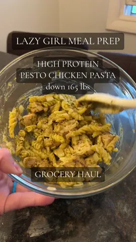trying to live a healthy lifestyle can feel overwhelming at times, but delivery services like thrive market really help me stay on track with my goals and keep me OUT of wandering the grocery store aisles 🫣 #healthygroceries #thrivemarkethaul #mealprep #healthymealideas #lunchtime #weightloss #bariatriccommunity #easylunchideas #unboxing #haul #thrivemarketpartner #groceryhaul #healthygroceryhaul #healthyliving @Thrive Market 