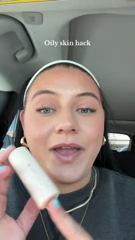 Just giving yall all the product recommendations today 😂 #makeupreview #makeuprevolution #makeuptutorial #drugstoremakeupmusthaves #fyp #makeup #oilyskin #oilyskincare @Makeup Revolution 