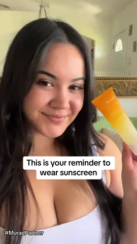#MuradPartner remember to wear sunscreen ☀️ @Murad Skincare #cfxmurad #sunscreen #muradskincare #skincare #Summer #vacation #beach #sunscreenviral #fy #foryou #trend #viral #foryoupage #content #pr #summervibes #influencer #contentcreators #newtrend #suntan 