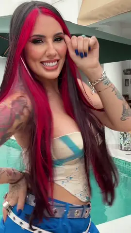 Será q só eu to viciada nessa música? #AliciaX #entranadefender #mcdaniel #luanpereira 