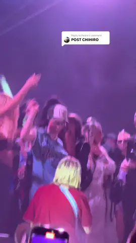 Replying to @Fedra its not registering that i saw this with my own 2 eyes #coachella #billieeilish #billieeilishcoachella 