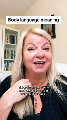 Need some training? I train individuals and teams to win more business and create great relationships. #bodylanguageexpert #bodylanguage #communicationtrainer #fyp #bodylanguagetraining 
