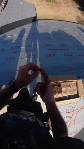 Bustin starters #Summer #roofing #roofer #construction #shingles #work #tools #solo #florida #rooftop #worker #roofs #roofers #nails  