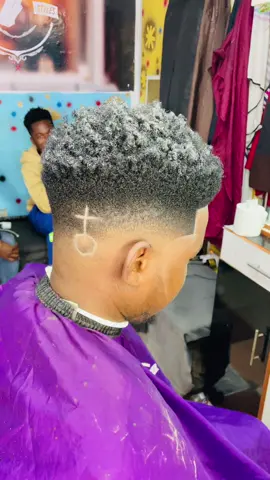 The confidence of men  is based on haircut its gives men the vibe  Lacation  Kamwala south near Kamwala south secondary school  Call or tex 0972661139  #viral #foryou #foryourpage #viralvideo #hairstyles #blade #fredysstyleszm #fadehaircut #tiktok #hair #haircut 