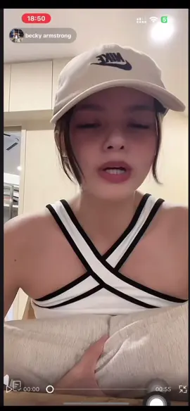 Nói về kiểu người lý tưởng mà mắt bé long long lắm cớ🫶🦦🥰#freenbecky #freen #srchafreen #freensarochachankimha #becky #beckyarmstrong #becky 