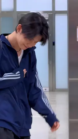 Why this Adidas so beautiful | fancam.cr.Douyin: realllllrare | #txt #yeonjun #tomorrow_x_together #fyp #viral 