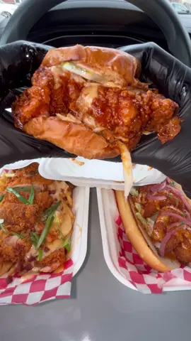 Chen Chen’s Nashville Hot Chicken 🐓🔥  #mukbang #asmr #asmrmukbang #asmrsounds #eat #food #food #Foodie #yummy #canada #cheese #chicken #burger #fries #juicy 