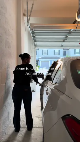 Happy Wednesday babes!!! 🖤🖤🖤 #cometoworkwithme #cometoworkwithmevlog #workvlog #workvlogs #workvlog1 #workvlog💌 #8to5worklife #8to5workvlog #8to5workday #officejob #officejobvlog #officejoblife #cometotheofficewithme #corporatetiktok #corporatetok #adminassistant #adminassistantlife #adminassistantontiktok #adminassistantduties #administrativeassistant #administrativeassistantduties #asmrvlog 