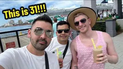 Bringing in 31 with my chosen family @Jesus Leonardo Poulter @Scott Poulter @Aspen York @J. Tyler #fyp #viral 