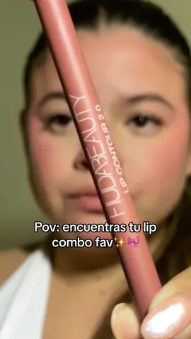 Yo cada vez que pruebo un lip combo diferente🫶🏻✨  #lip #lipstick #makeup #beauty #skin #lipcombo #fyp 