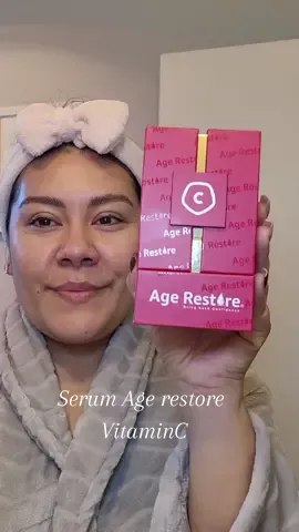Este suero es una maravilla, me encanta ya que tiene muchas propiedades gracias a sus ingredientes. El link del producto esta anclado en este video. #agerestore #serum #serumviral #serumviraltiktok #vitaminc #vitamincserum #suerovitaminac #sueroacidohialuronico #acidohialuronico #aloevera #aceitedejojoba #vitaminE 