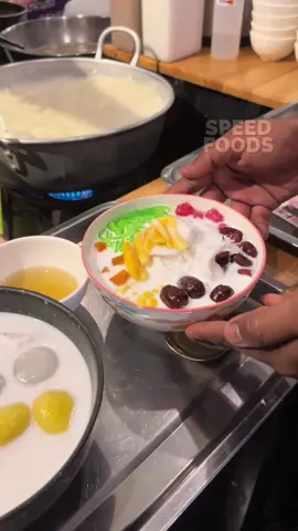Ice Fresh Coconut Milk Dessert - ถ้วยใหญ่ รวมมิตรกะทิสด #shorts #reels #food #Foodie #FoodLover 📍บัวลอยจงเจริญ - อ.เมือง จ.สุราษฎร์ธานี 