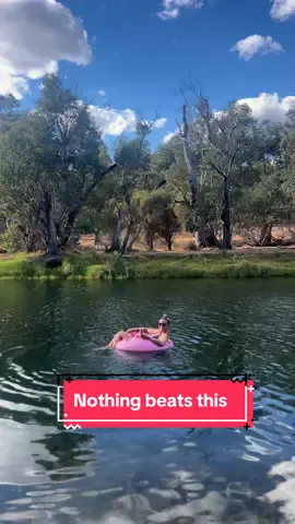 We love nothing more than a free camp by water and no one else in sight 🙌🏼🙌🏼🙌🏼 #travelaustralia #campingaustralia #freecamp #seeaustralia 