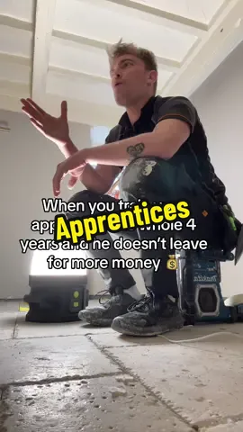 This is hopefully what my apprentice does #electrician #bluecollar #construction #bluecollarboys #onthetools #fyp #fy #viral #tradie #carpenter #funnyvideos #apprenticeship #apprentice 