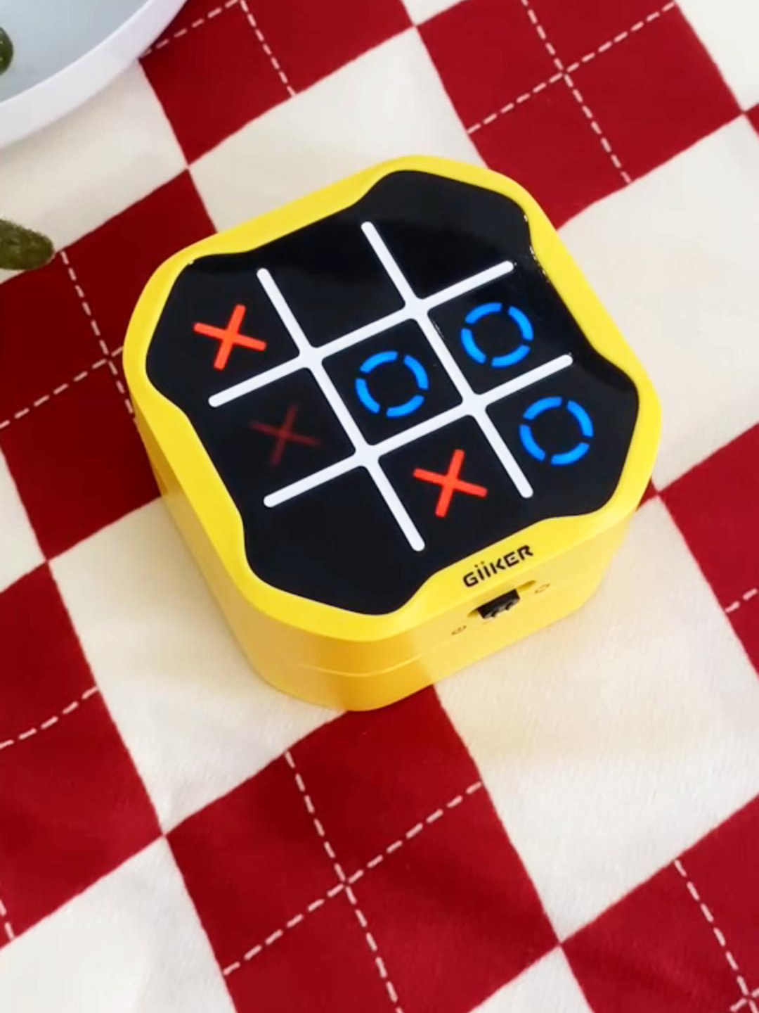 Tic-Tac-Toe Bolt IS NOW AVAILABLE!  #giiker#tictactoe #tic-tac-toe bolt #newarrival #fungame #giftidea #familyfun #puzzle #screen-free #toy