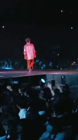 Ngaku semua, siapa yang bikin Om Taka galau sealbum gini?  GRAVITY - ONE OK ROCK FT SATOSHI FUJIHARA #gravity #oneokrock #oneokrocklive #luxurydiseasejapantour #takahiromoriuchi #toruyamashita #tomoyakanki #ryotakohama  #satoshifujihara 