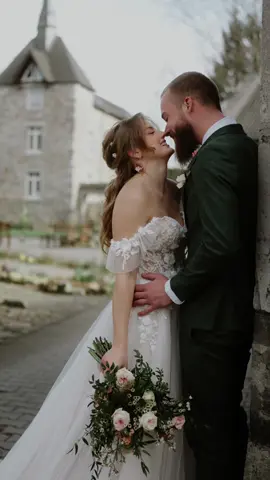 Follow me on Insta@thoselittlethings.de  for more Wedding Stuff 🤍📸🪄 #weddingvideo #aestheticwedding #filmmaker #weddingvideographer 
