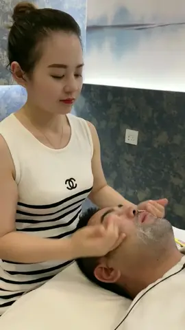 Face massage and shave 😳