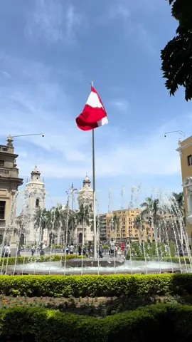 Centro histórico de Lima #limasinfiltro❤️ #lima #peru #limaperu🇵🇪 #peruanos #perú #peruanostiktok #peruanosenelmundo #limaperu #peruanosenitalia #peruanosenchile🇵🇪🇨🇱 #peruanosenelextranjero #peruanosenespaña🇵🇪🇪🇦 #iphone15promax 