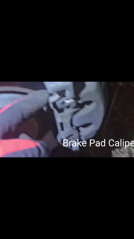 Changing Brake Pad #car #brakepad  #maserati 