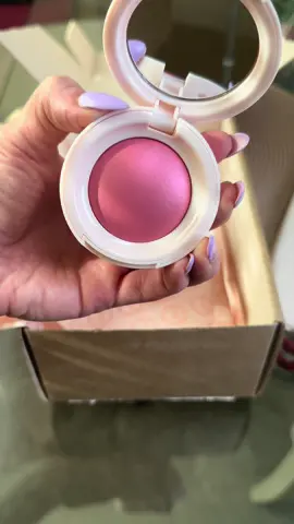 You NEED this blush @Rare Beauty  . . #rarebeauty #rareroutine #makeup #fypシ゚viral #fyp 