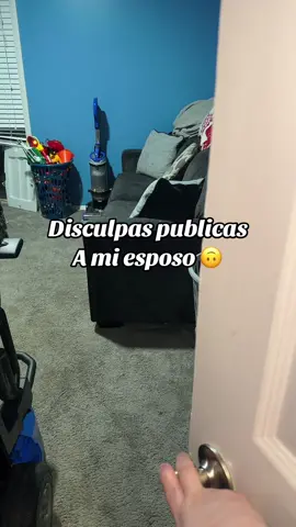 Segun el es santo Angel pero algun gallito le encontrare en algun momento 🙂