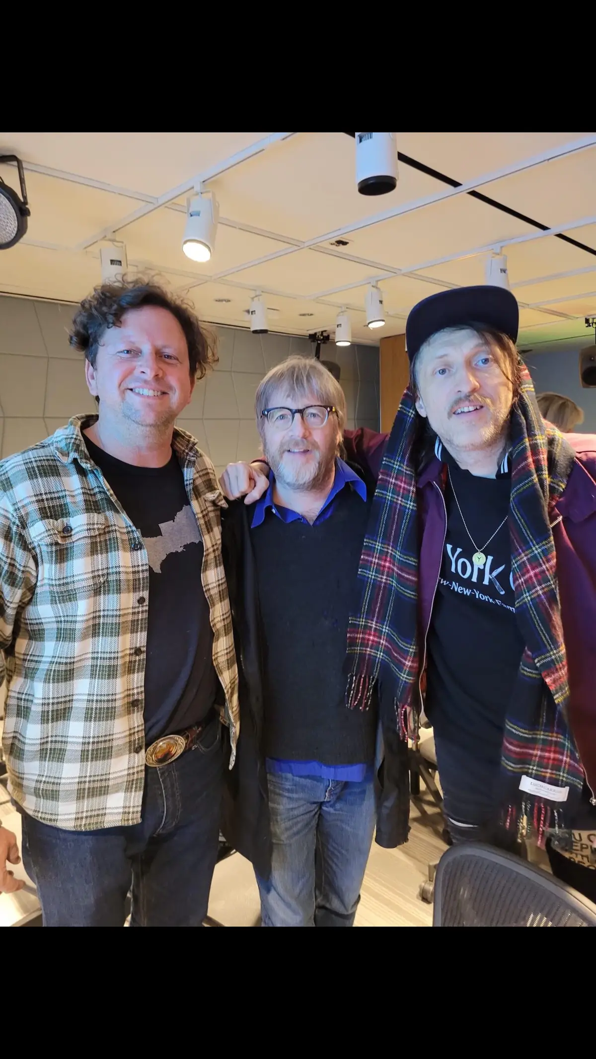 First day ever in NYC I got to hang with Steve Shelley of Sonic Youth, and Eugene Hütz of Gogol Bordello Surreal #tour2024 #matthewsweet #newyork #sonicyouth #gogolbordello #alabamaastronaut 