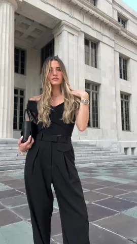 can never go wrong in black @Revolve #revolveme 